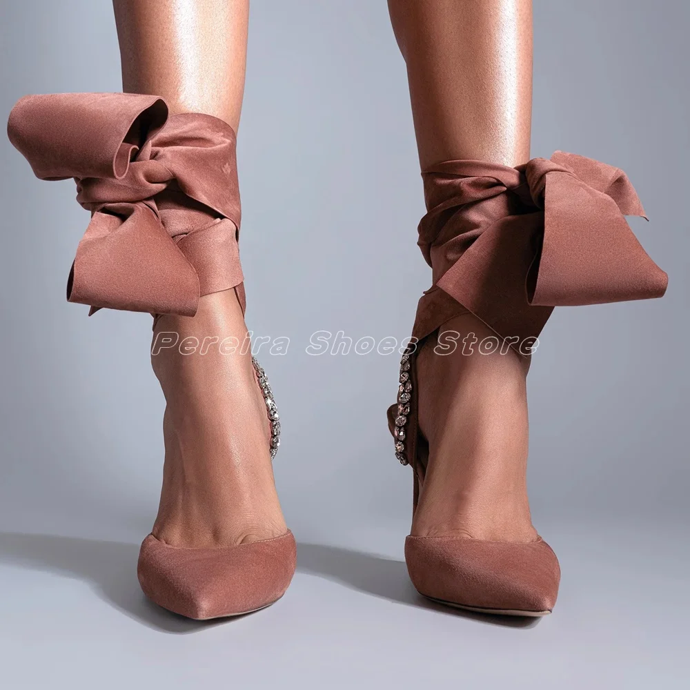 Kids Shoes Women - ชุดเดรสปาร์ตี้รองเท้าหนังนิ่มทรงผีเสื้อรองเท้าแตะแฟชั่นผู้หญิงผูกปมส้นแหลมดีไซน์คริสตัลสีขาว