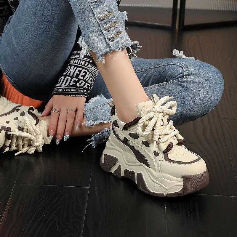 รองเท้าผ้าใบพื้นหนา 8 ซม. สไตล - Women Shoes Must Have บทวิจารณ์และราคา
