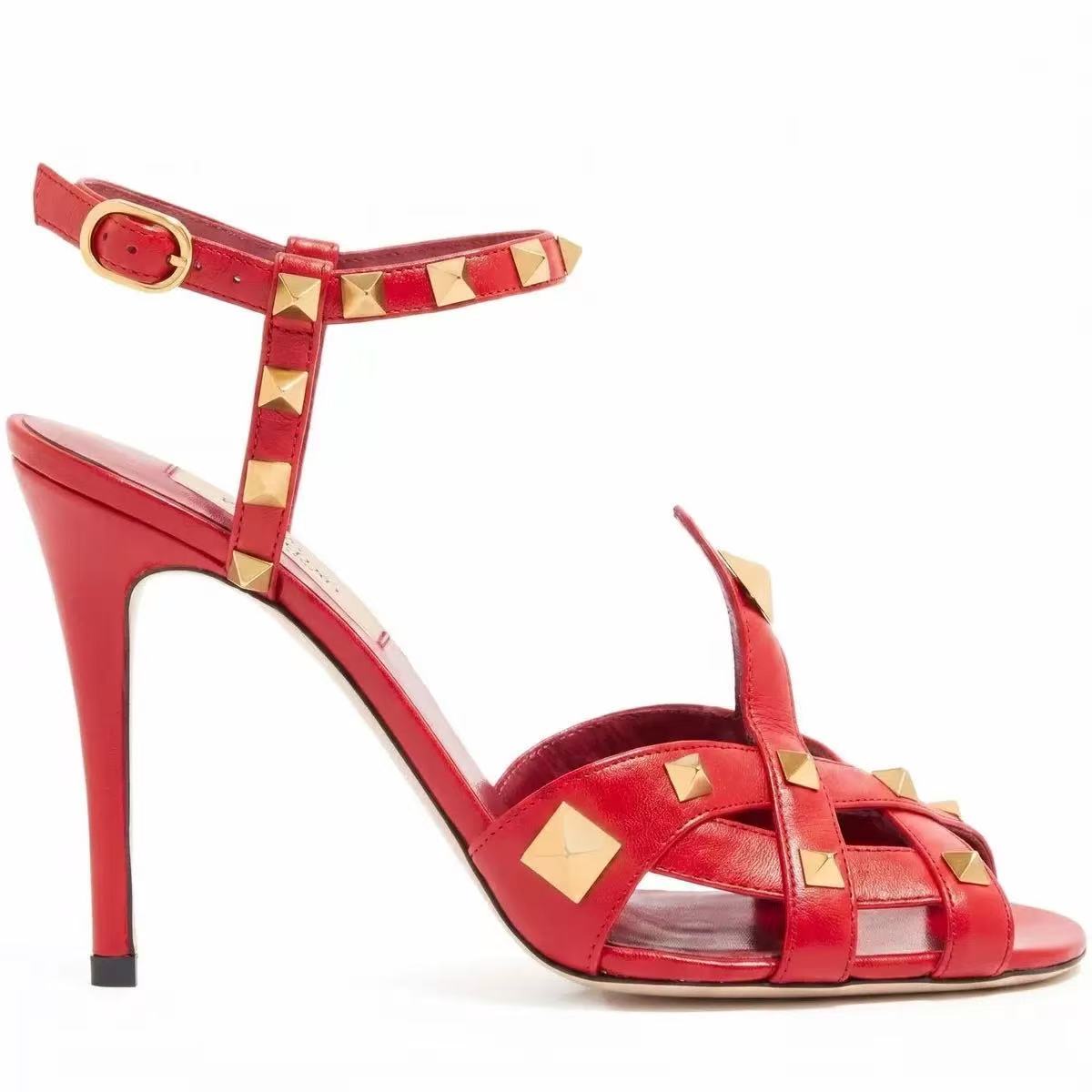 รองเท้าแตะสตรีแบบมีหมุดสไตล์โร - Platform Mule Heel บทวิจารณ์และราคา